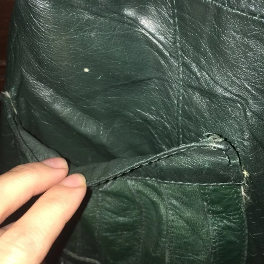 Vintage Leather Jacket with Fur Collar - Picture 13 of 16
